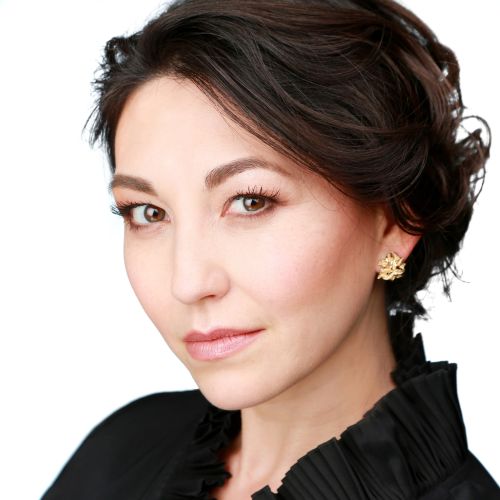 Laura Choi Stuart Bio Picture Square